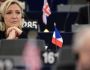 Marine Le Pen oo uu baaritaan ku socdo